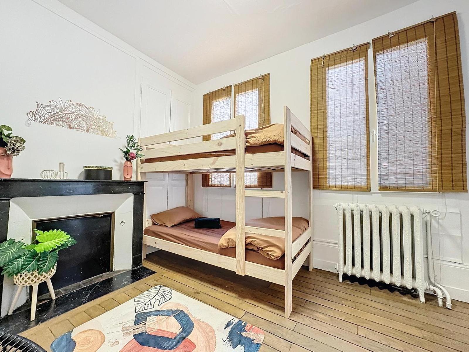 A1 Champagne Residence - 200 M2 14 Personnes 2 Toilets 4 Showers - Hyper Centre - Chalons En Champagne 외부 사진