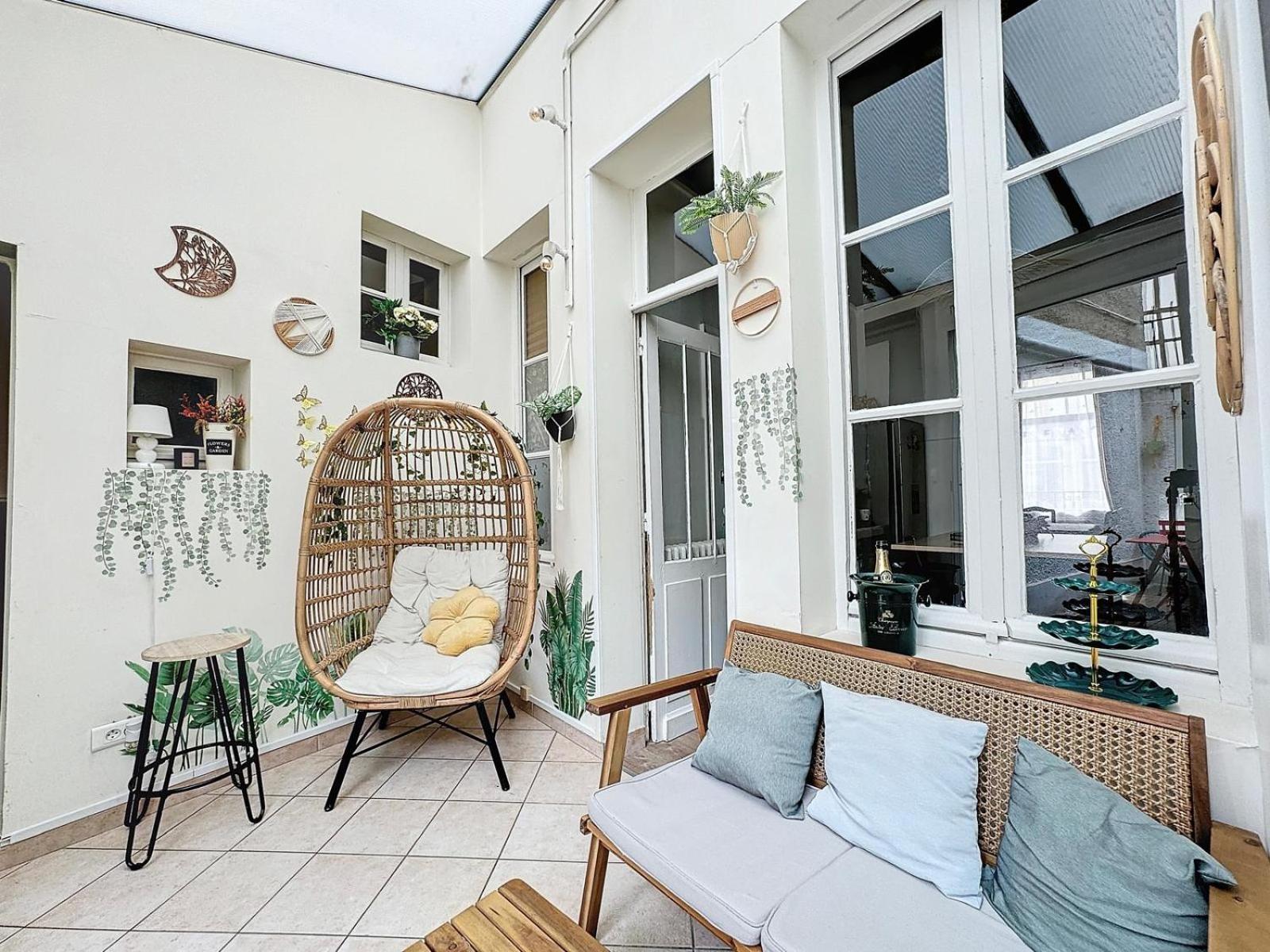 A1 Champagne Residence - 200 M2 14 Personnes 2 Toilets 4 Showers - Hyper Centre - Chalons En Champagne 외부 사진